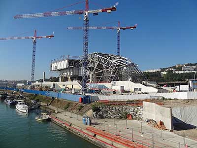 vue de la structure architecturale d'un des bâtiment de Confluence